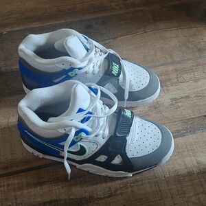 Nike Air Size 4Y Air Trainers 3